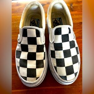 Vans Checkered Slip-On platform Shoes size 6.5 m / 8 women’s